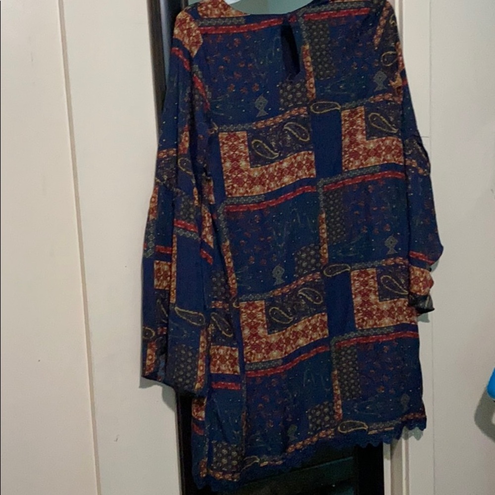 Dress - Picture 2 of 2